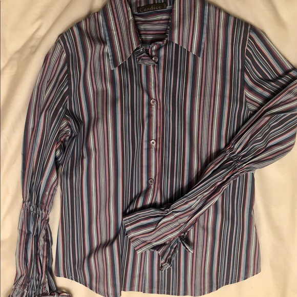 Flared and rouched cuff blouse - Picture 4 of 4